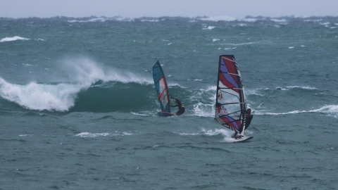 ウインドサーフィン sails windsurfing okinawa