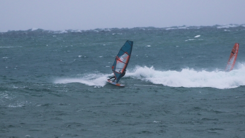 ウインドサーフィン sails windsurfing okinawa