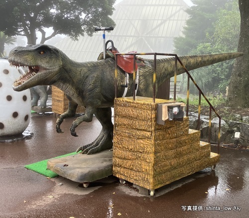 伊豆シャボテン動物公園（静岡県伊東市）【こんなところで恐竜発見！】