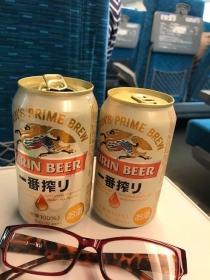 新幹線で飲むビールが一番うまい